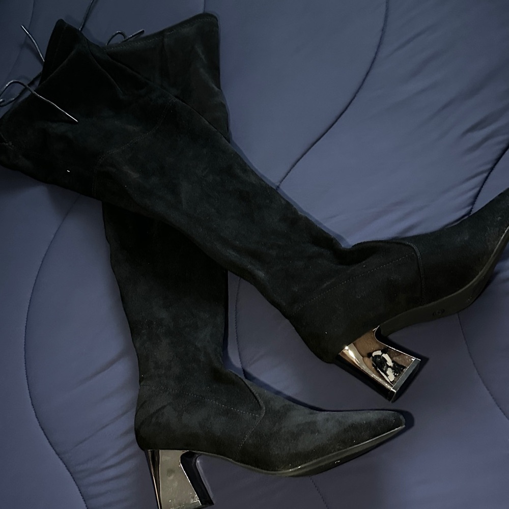 Black Velvet Knee-High Women's Boots